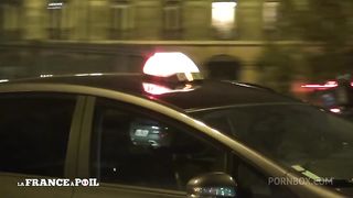 Le taxi pervers doit negocier avec une patronne dure en affaires!