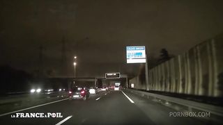 Le taxi pervers doit negocier avec une patronne dure en affaires!