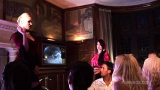 HORNY BABES BLOWJOB AND HARD FUCK