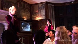 HORNY BABES BLOWJOB AND HARD FUCK