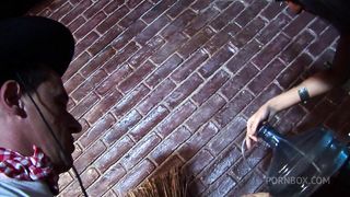 HORNY BLONDE GETS HER GOLD DIGGING PUSSY FUCKED