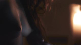 STOCKINGS-WEARING BRUNETTE ENJOYING ANAL