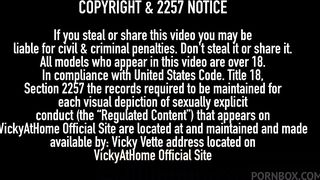 VICKY VETTE AND HER LESBIAN GIRLFRIEND TRISHA UPTOWN IN THE BATHROOM!