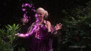 MATURE WHORE POUNDS WET PUSSY WITH BIG DICKS