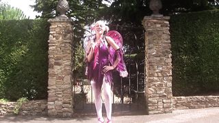 SHOWING MY BIG PUSSY!