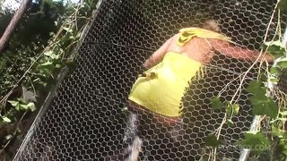 THE BITCHES MOANS WHEN SHE FEELS THE DICK INSIDE