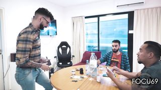 FOCU69 - MUNECA DE LA MAFIA 4K