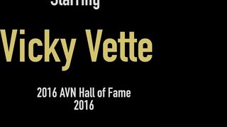 BIG BOOBED VICKY VETTE AND BLONDE HOTTIE TRISHA UPTOWN SUCKING TWAT!