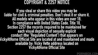 BIG BOOBED VICKY VETTE AND BLONDE HOTTIE TRISHA UPTOWN SUCKING TWAT!