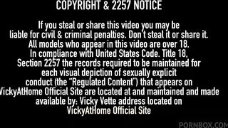 BIG BOOBED VICKY VETTE AND BLONDE HOTTIE TRISHA UPTOWN SUCKING TWAT!