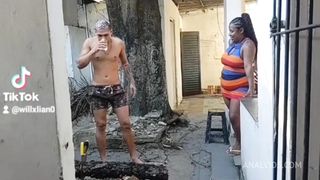 ELA FEZ PASSIVA COM O CUZINHO GOZEI DENTRO E FORA DA SUA BUCA