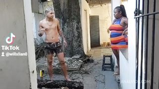 ELA FEZ PASSIVA COM O CUZINHO GOZEI DENTRO E FORA DA SUA BUCA