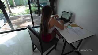 HORNY GUY PERSUADED TO FUCK HIS GF WHILE SHE WAS WORKING! OMG, HE CUM TWICE, FACIAL AND CREMPIE!