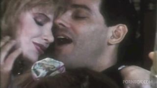 VINTAGE ORGY WITH GREAT CUM SHOT ON THIS HORNY SLUTS