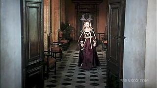 ITALIAN ORGY AROUND THE TABLE