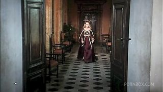 ITALIAN ORGY AROUND THE TABLE