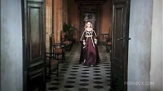 ITALIAN ORGY AROUND THE TABLE