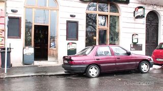 SEXY SLUT GIVING PERFECT FUCK