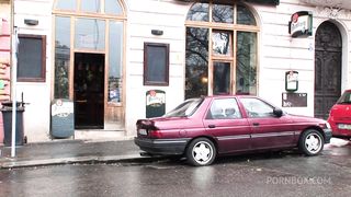 SEXY SLUT GIVING PERFECT FUCK