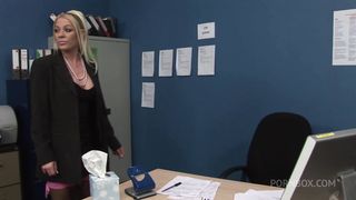 SUCKING AND FUCKING BIG COCK