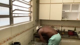 COMI MINHA VIZINHA NA MAQUINA DE LAVAR
