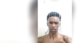 MAVAMBO NOVINHO BLACK CAVALO NO BANHO