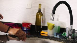 LATINA PIDE QUE LE META MI VERGA