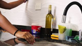 LATINA PIDE QUE LE META MI VERGA