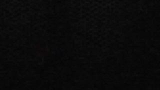 CHLOE CHERRY CAME BY TO MODEL AND MY COCK ENDED UP IN HER MOUTH!