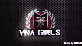 CHLOE CHERRY CAME BY TO MODEL AND MY COCK ENDED UP IN HER MOUTH!