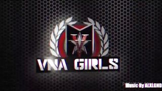 SHORT HAIRED BLONDE BEAUTY SKYE BLUE SUCKS COCK LIKE A PRO!