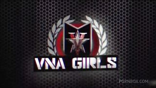 SHORT HAIRED BLONDE BEAUTY SKYE BLUE SUCKS COCK LIKE A PRO!