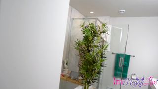 - YOUR GIRLFRIEND IS GOING INTO THE SHOWER -