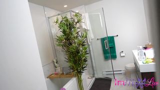 - YOUR GIRLFRIEND IS GOING INTO THE SHOWER -