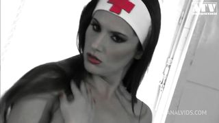 LINDA MURRAY A BRUNETTE SLUT HAS HER ASS AND PUSSY STRETCHED BY A HUGE COCK AND FUCKED IN THE ASS