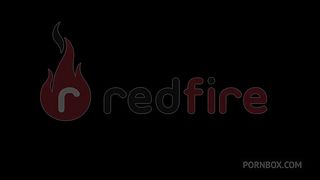 Bem dotado meteu firme no cuzinho da loira Sol Soares - Com Yuri Machado