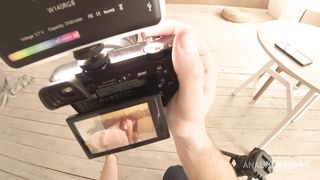 ШЛЮШКА НЕ ДОЖДАЛАСЬ МУЖА НА ФОТО СЕССИИ И ТРАХНУЛАСЬ С ФОТОГРАФОМ