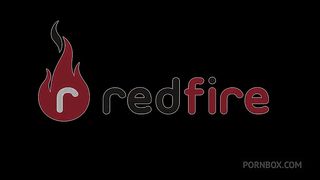 Taras de um fotografo 2! Uma orgia com muita putaria e anal com 3 gostosas do porno [Parte 2]