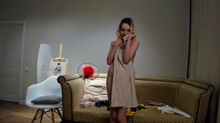 YOUR QUEEN DANCING CUTE SHY STRIPTEASE