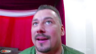 Double penetration for her first sex video !