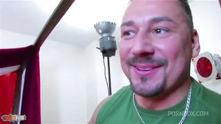 Double penetration for her first sex video !