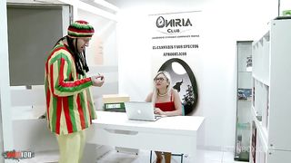 Threesome with Vanessa Coccolona at the marijuana plantation