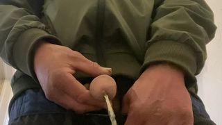 オシッコしてます　I M PEEING