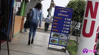 TIENES UNAS TETAS GRANDES Y UN CULO MUY DELICIOSO!FOLLANDO UNA LATINA EN MI ESTUDIO