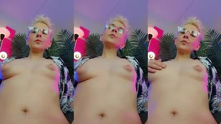 (VIDEO) CALM EVENING? SOFT MUSIC PLAYING. DO YOU WANT TO SEE MY TITS ??