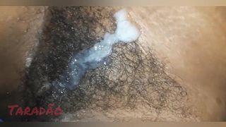 SOCANDO NO CU E GOZANDO NA BUCETA PELUDA