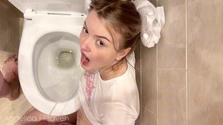 MY STEPDADDY PISSED ON ME IN THE TOILET AND MADE ME DRINK HIS URINE