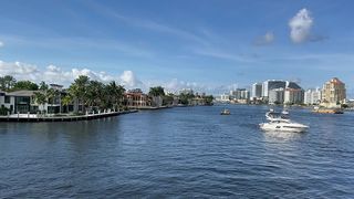 FORT LAUDERDALE LUST WITH LUCKY ANNE