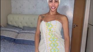 AGATHA FERRAZ - DEPOIS DO BANHO COM MUITO TESAO