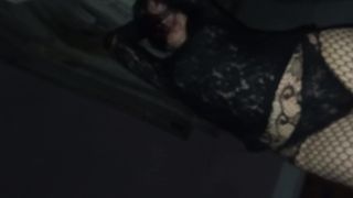 COGIENDO EN UN CEMENTERIO A MEDIA NOCHE